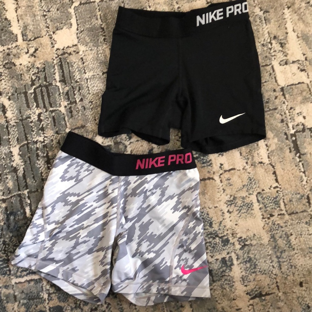 Nike Pro Shorts 2 pair girls Med